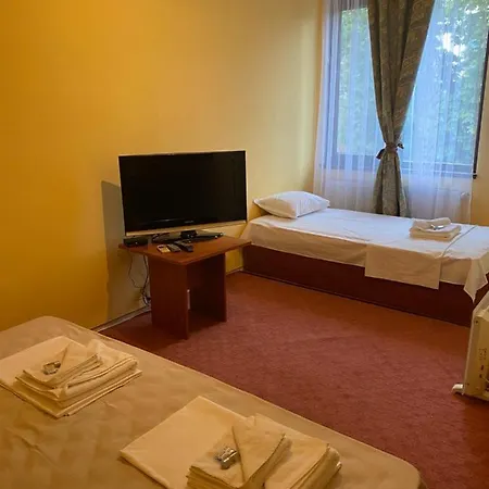 Hotel Хотел Сокол 3*